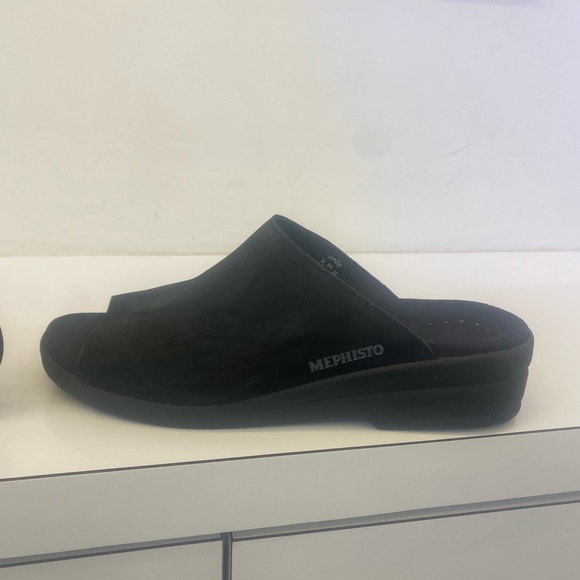 Mephisto Slides - Picture 1 of 4